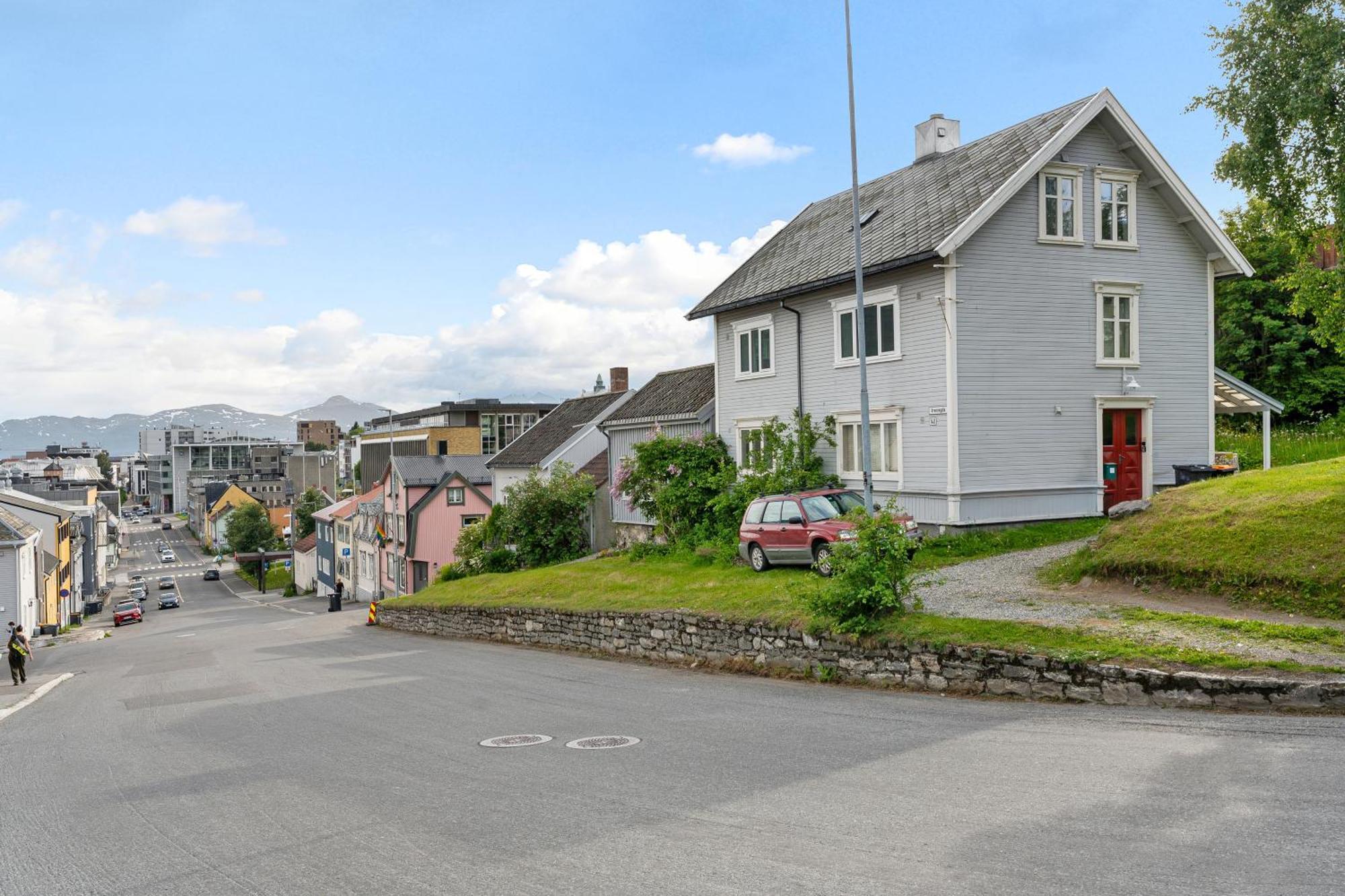 Arctic Homes - Historical Tromso House With View מראה חיצוני תמונה